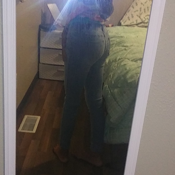 Hollister jeans low rise 25×28 - Picture 4 of 4